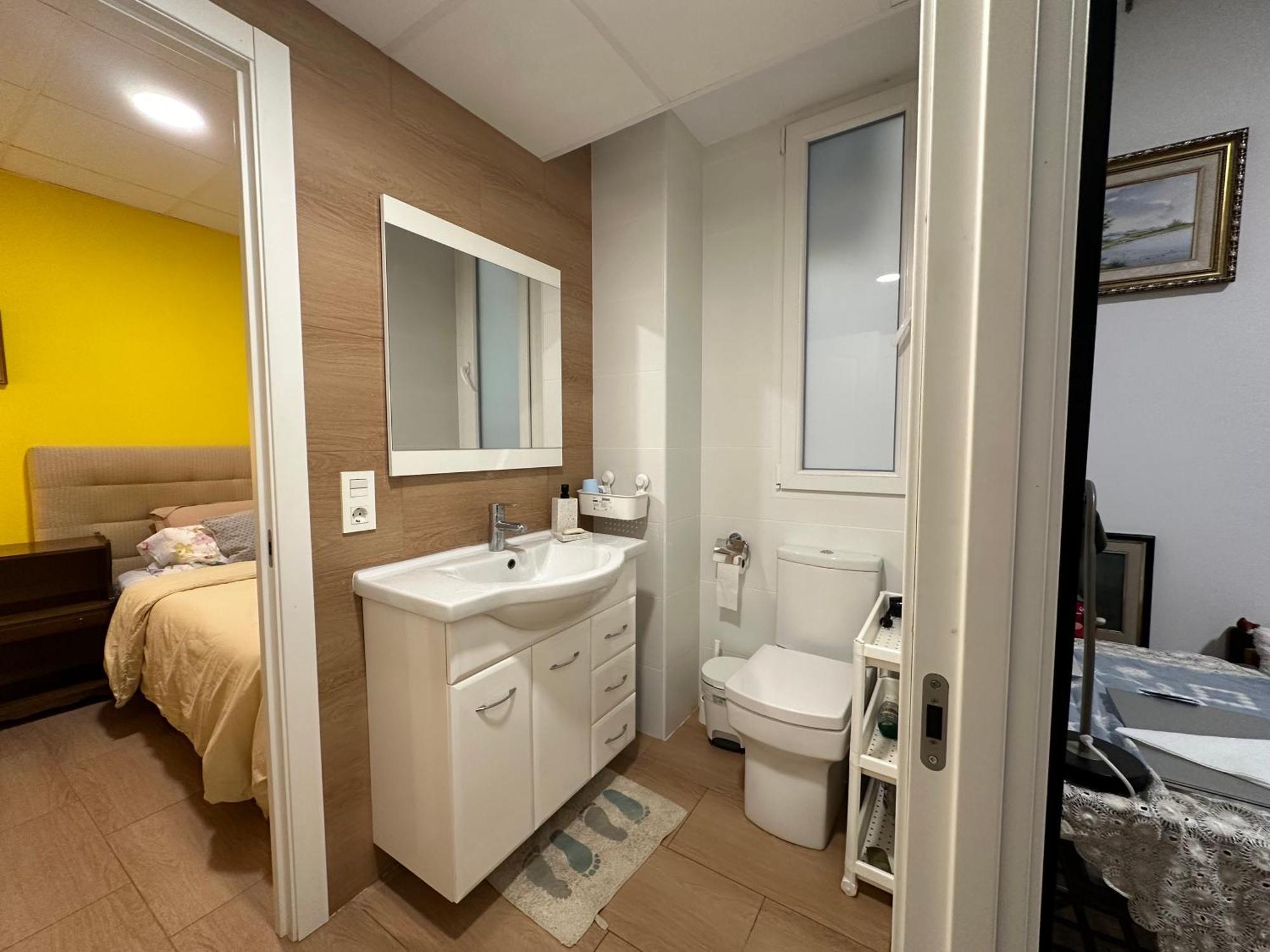 Mirador 2 Del Mercado Central - Habitacion Con Bano Privado En El Centro De La Ciudad Vella 발렌시아 외부 사진