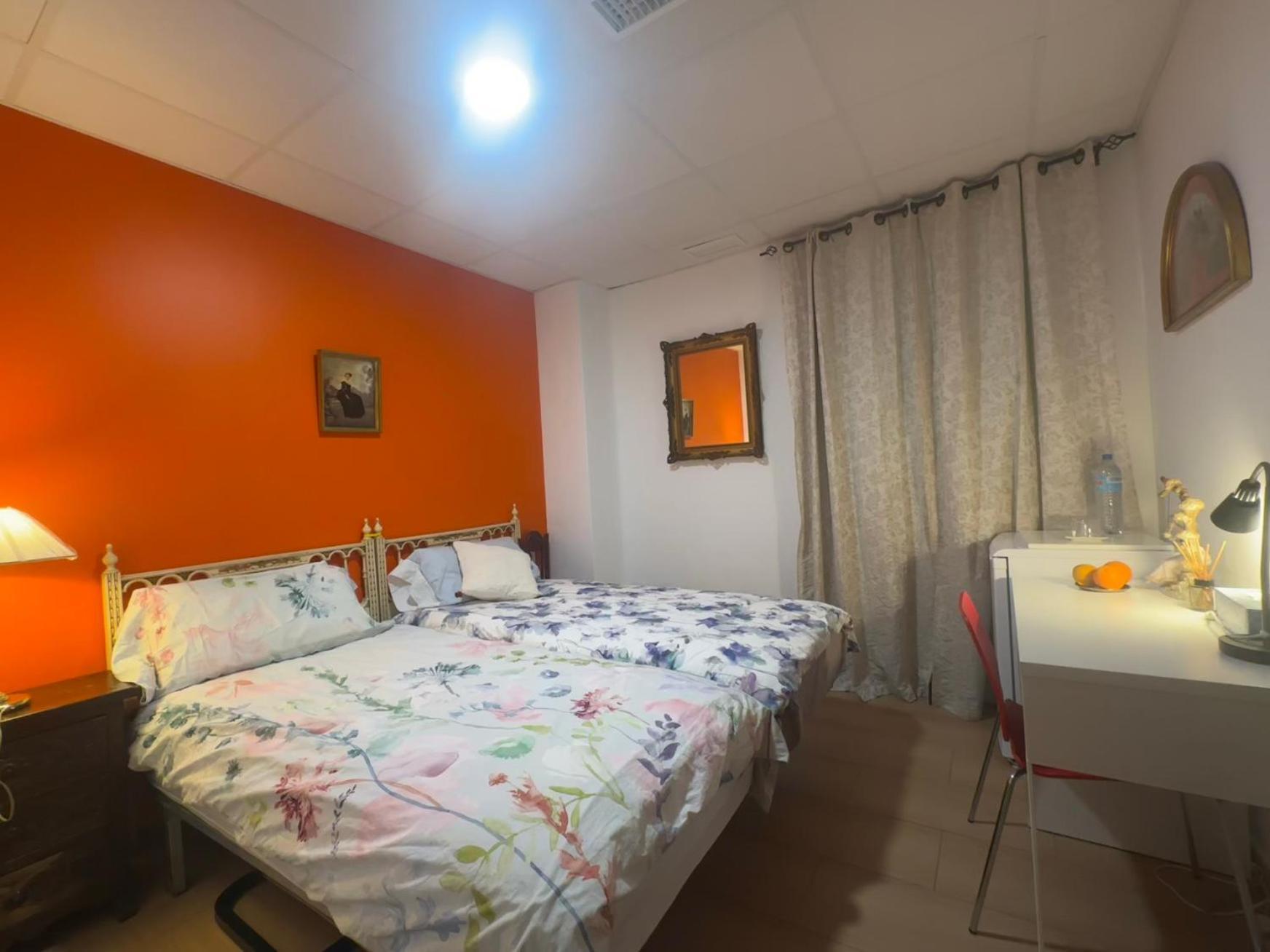 Mirador 2 Del Mercado Central - Habitacion Con Bano Privado En El Centro De La Ciudad Vella 발렌시아 외부 사진