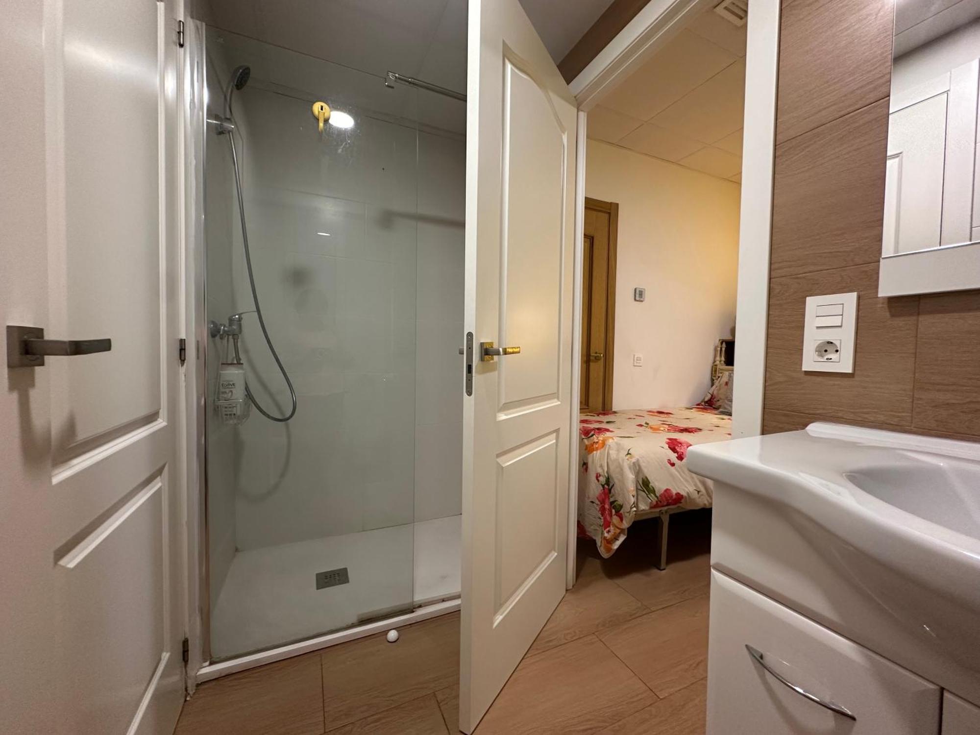 Mirador 2 Del Mercado Central - Habitacion Con Bano Privado En El Centro De La Ciudad Vella 발렌시아 외부 사진