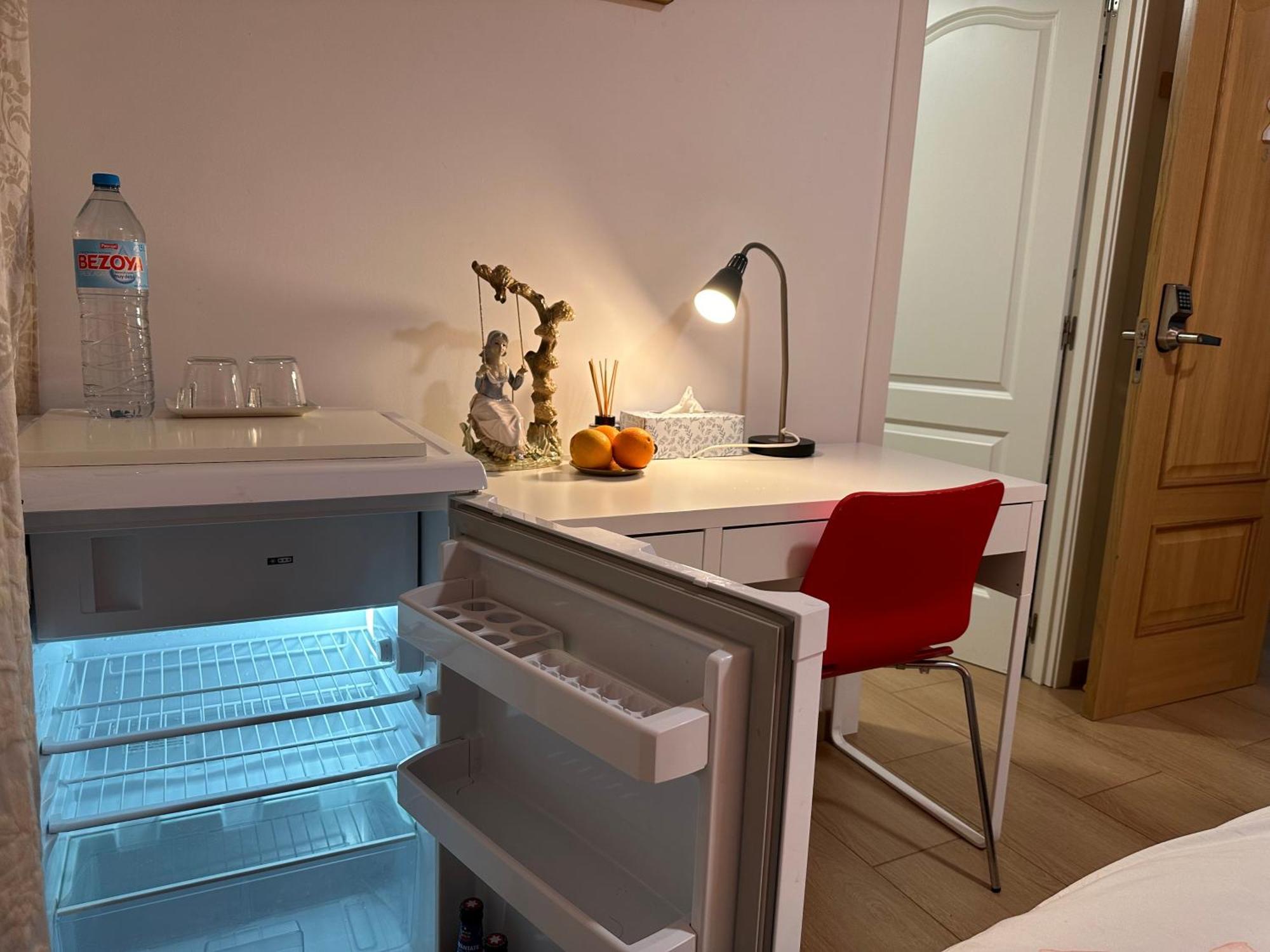 Mirador 2 Del Mercado Central - Habitacion Con Bano Privado En El Centro De La Ciudad Vella 발렌시아 외부 사진