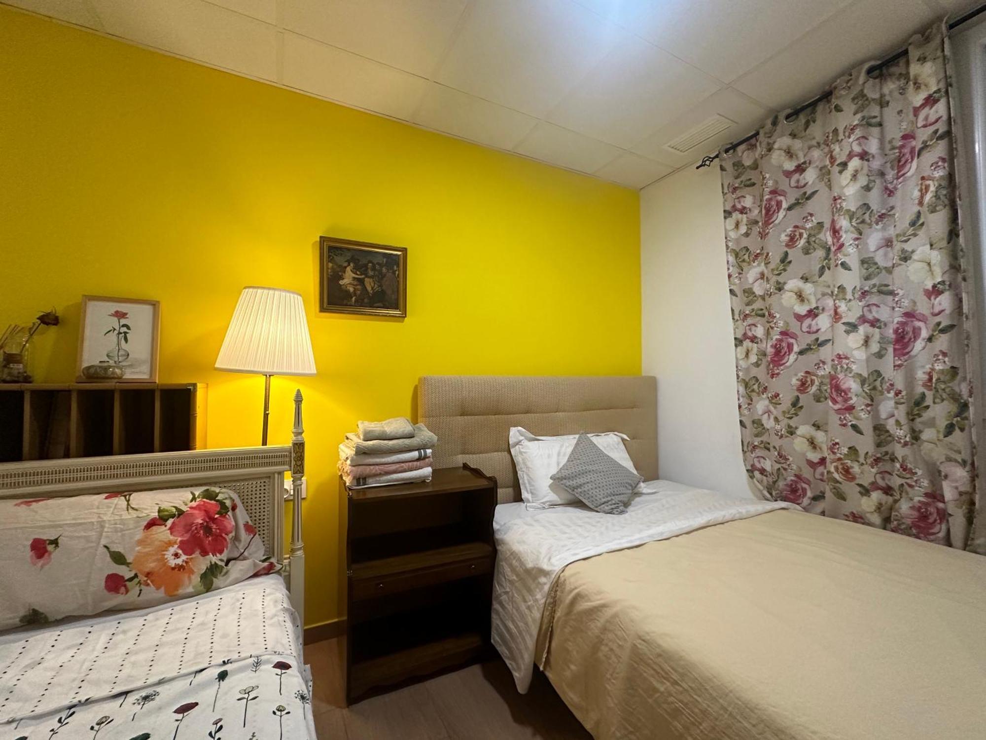 Mirador 2 Del Mercado Central - Habitacion Con Bano Privado En El Centro De La Ciudad Vella 발렌시아 외부 사진