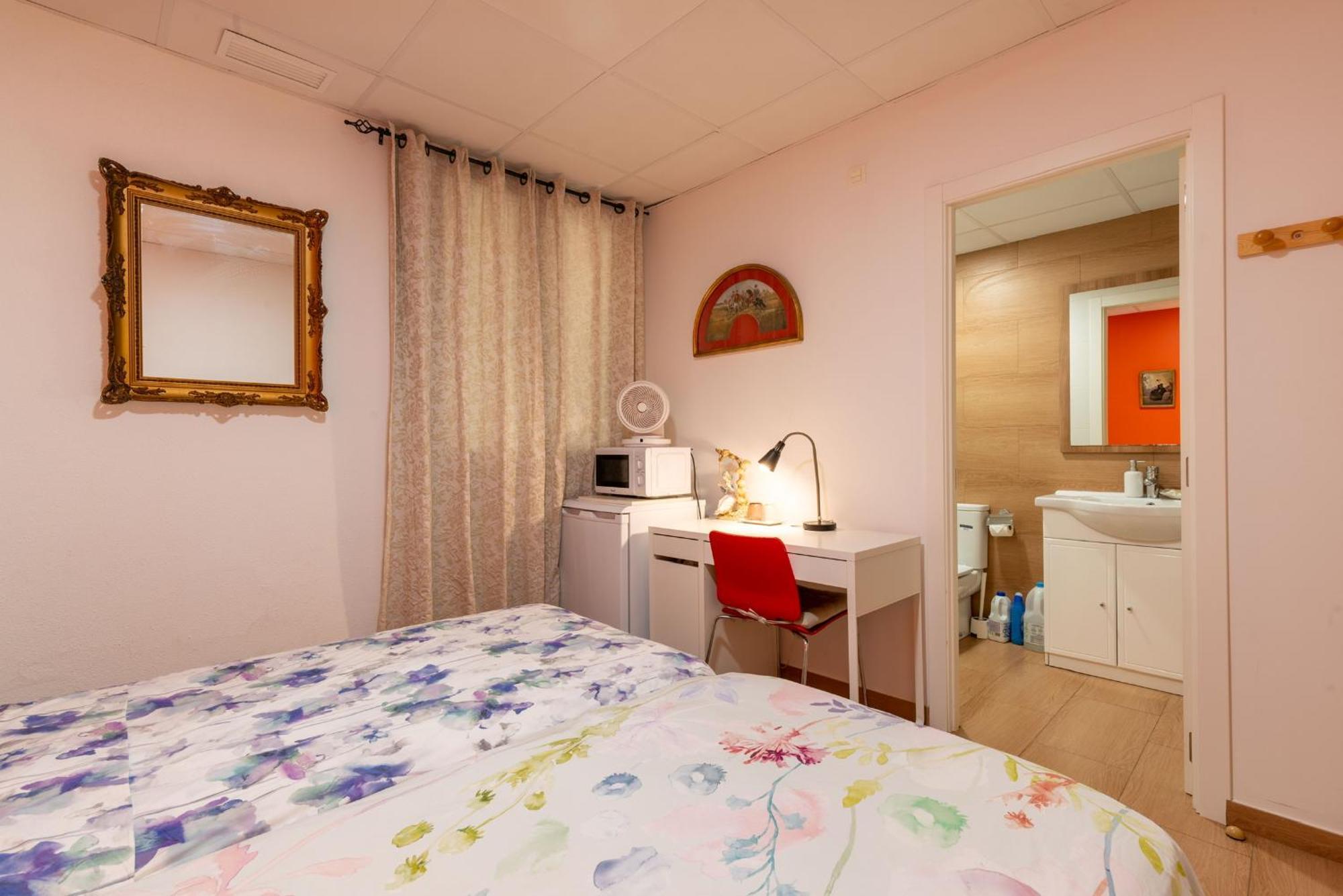 Mirador 2 Del Mercado Central - Habitacion Con Bano Privado En El Centro De La Ciudad Vella 발렌시아 외부 사진